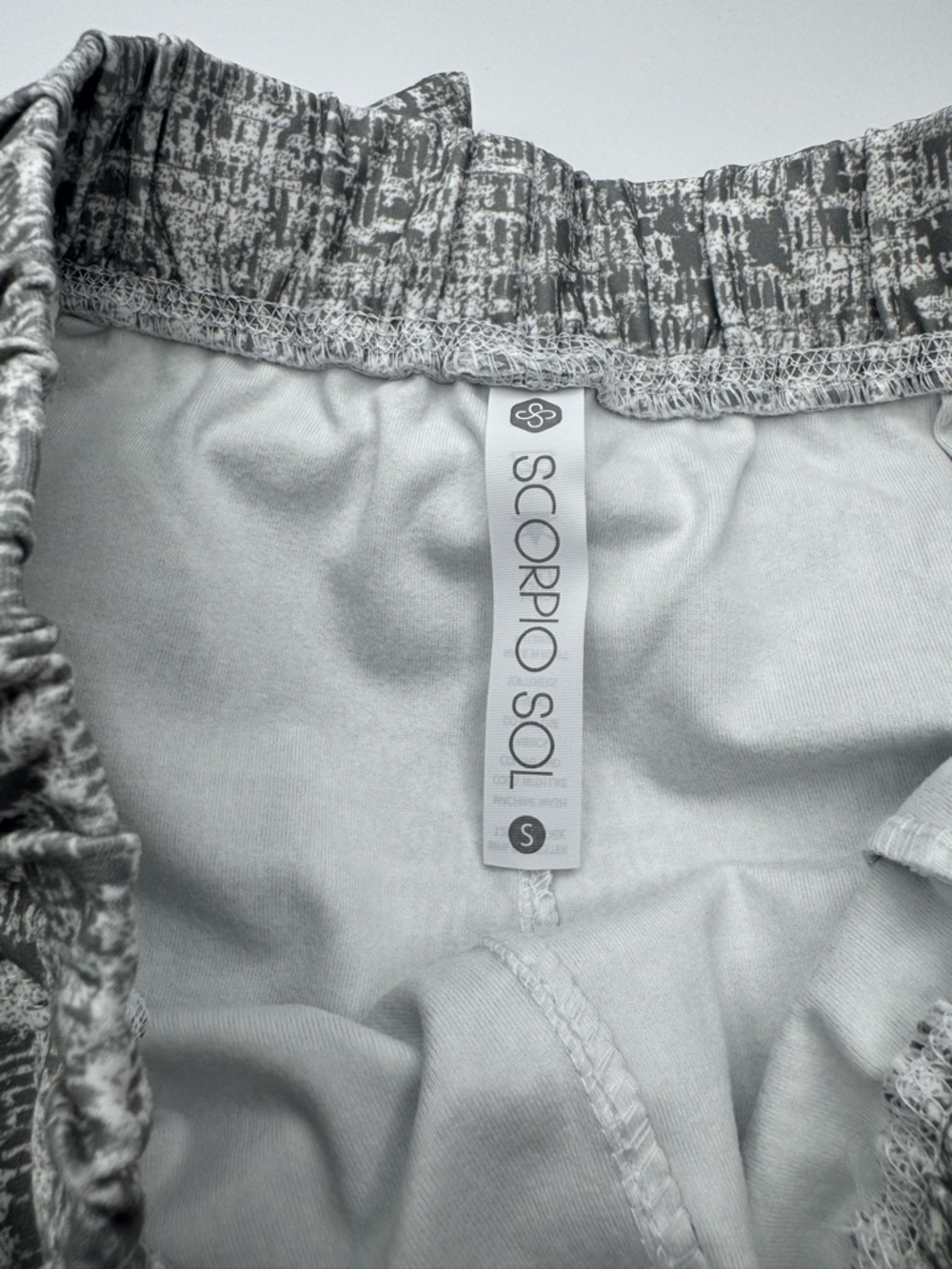 Scorpio Sol NWT Fare Crop Jogger White Distressed Heather Size Small - Picture 9 of 11